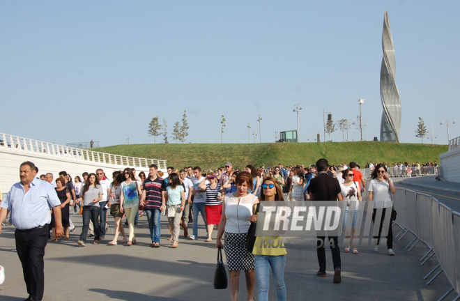 İlk Avropa Oyunlarının bağlanış mərasiminə dəqiqələr qalır. Bakı, Azərbaycan, 28 iyun 2015